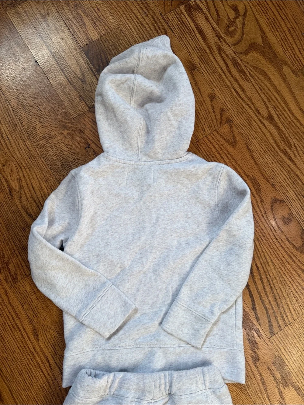 Girl’s Old Navy Matching Sweatsuit. Size 4T. Like New Condition.